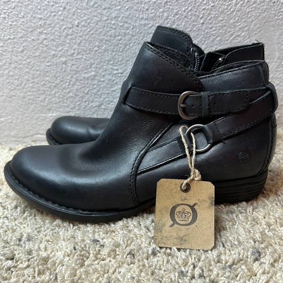 Born Baily Bootie NWT Size 6 - Picture 2 of 10